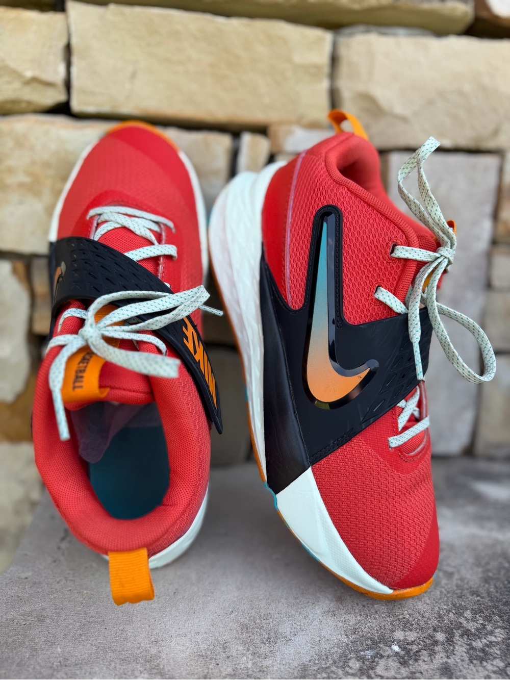 Nike Team Hustle D12 Basketball Sneaker in Picante Red & Orange Youth Sz-7y.   Y